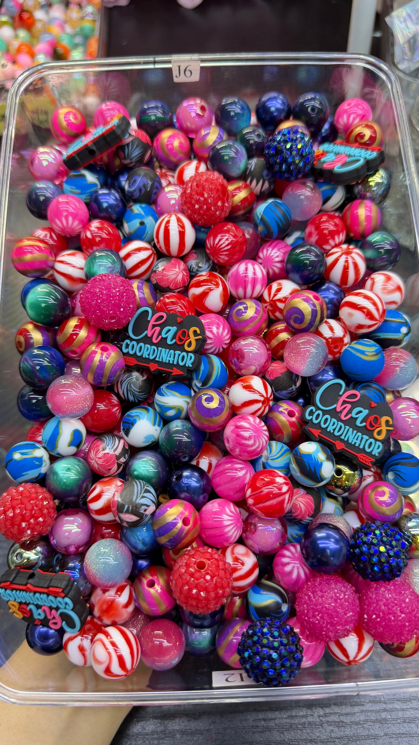 7.25 FOCAL MIX BEADS:J6(caradinated chaos)