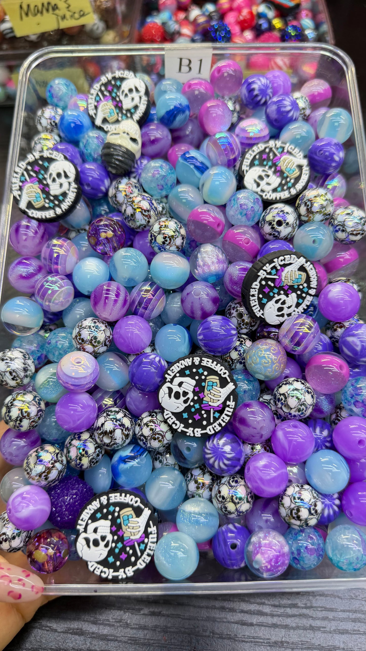 7.25 FOCAL MIX BEADS:B1(purple panic)