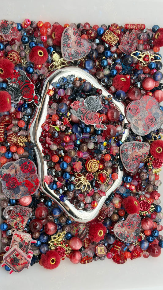 7.26 PHONE CHAIN MIX BEADS:red rose