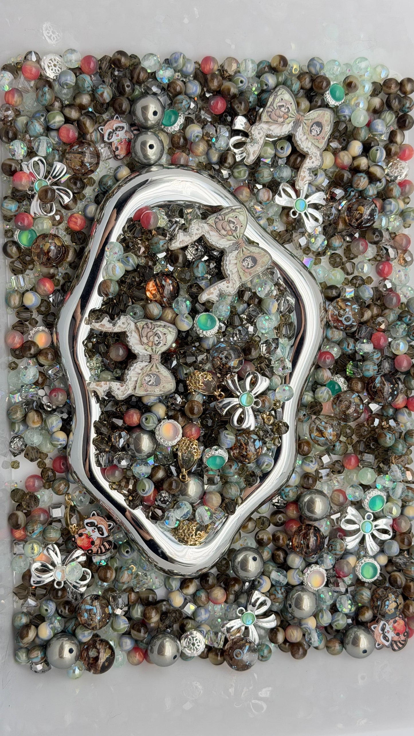 7.26 PHONE CHAIN MIX BEADS:Raccoon