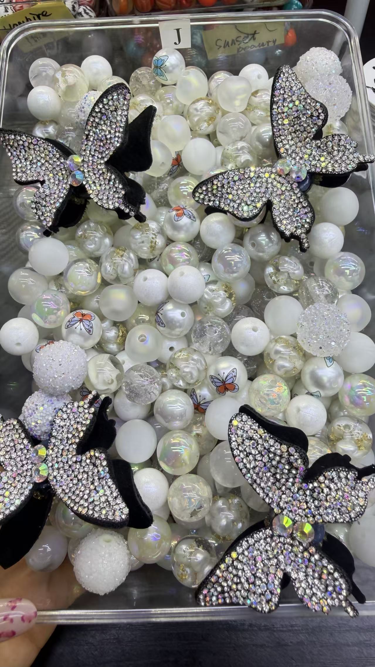 7.26 FANCY MIX BEADS:J(butterfly heaven)