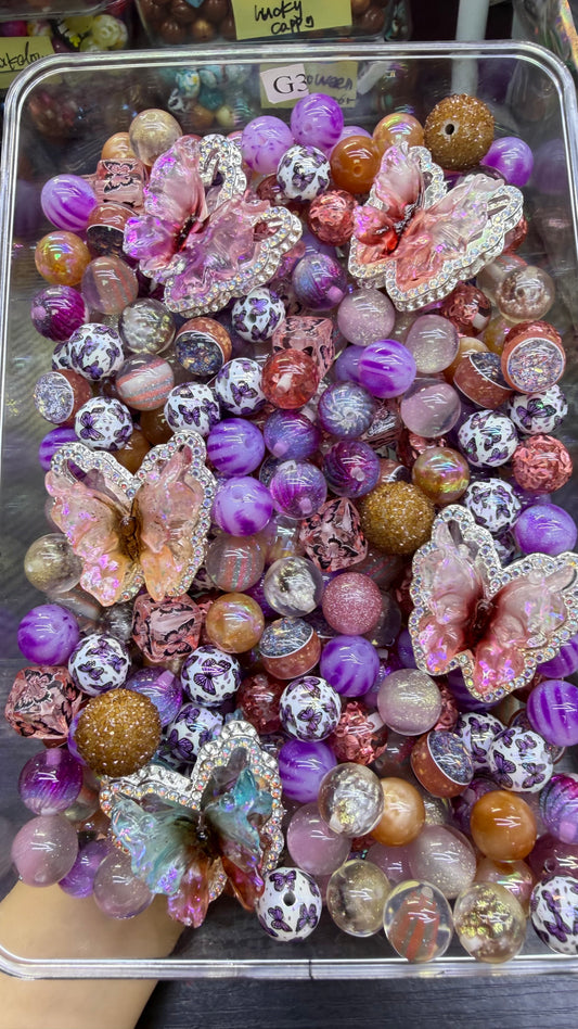 7.29 FANCY MIX BEADS:G3(flutters dream)