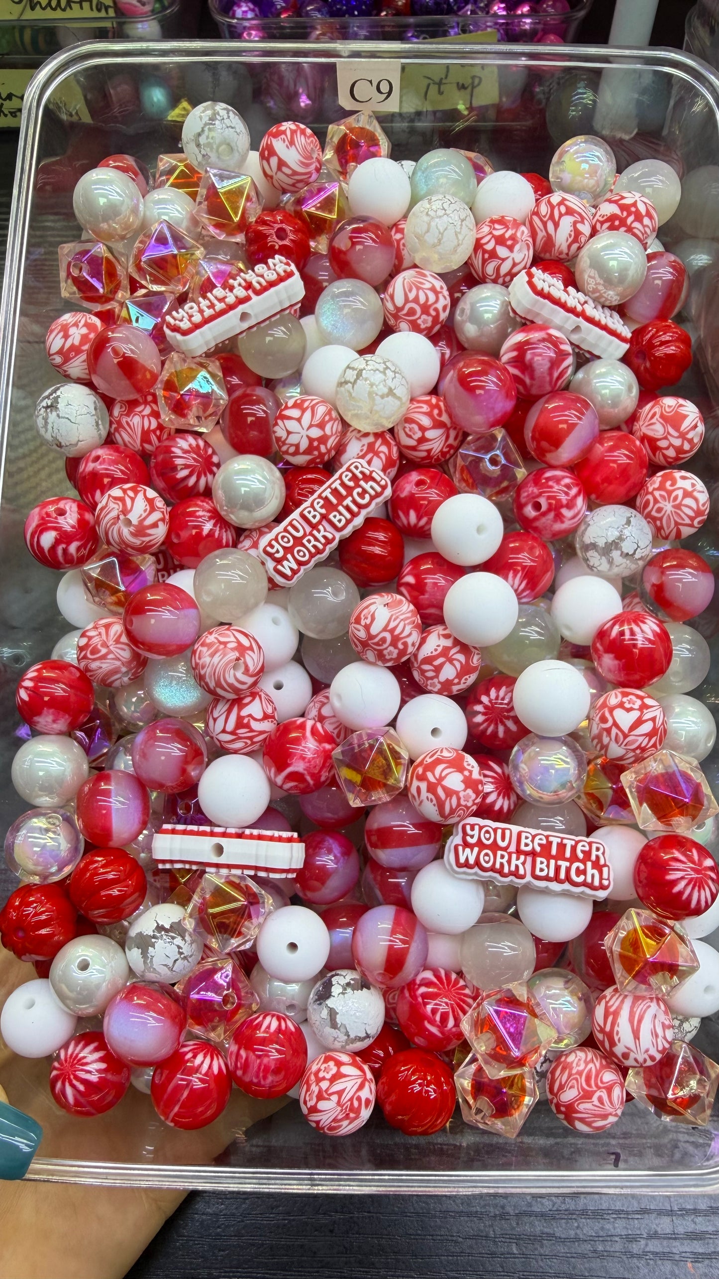 7.30 FOCAL MIX BEADS:C9(work it girl)