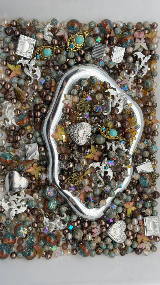 7.31 PHONE CHAIN MIX BEADS:brown dragon