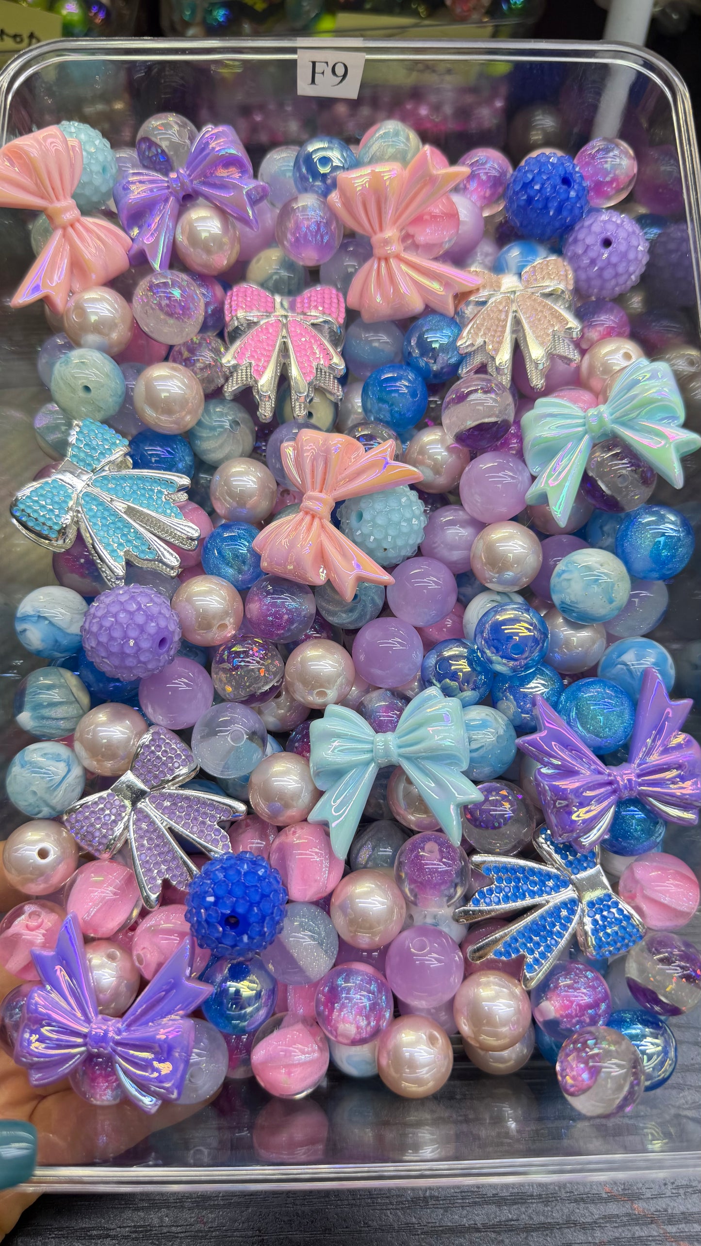 8.2 FANCY MIX BEADS:F9