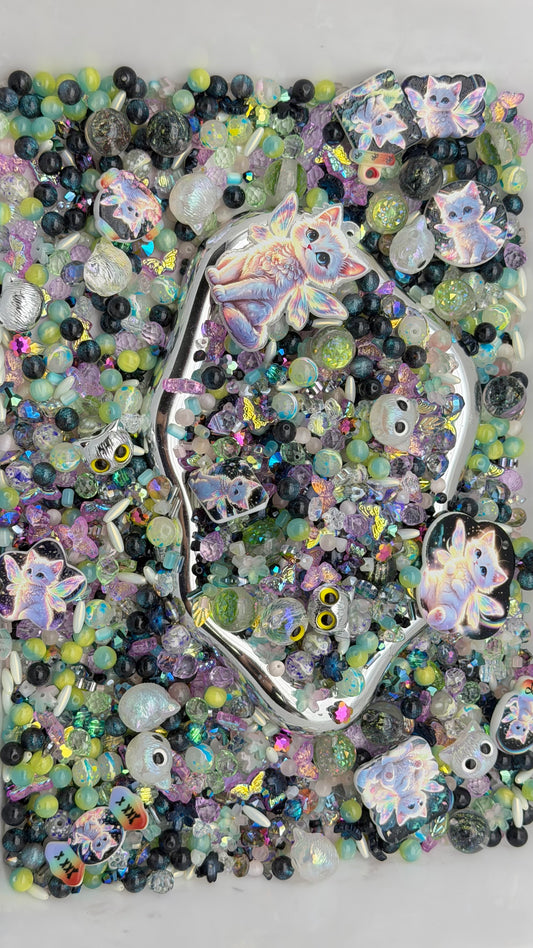 8.7 PHONE CHAIN MIX BEADS:cat