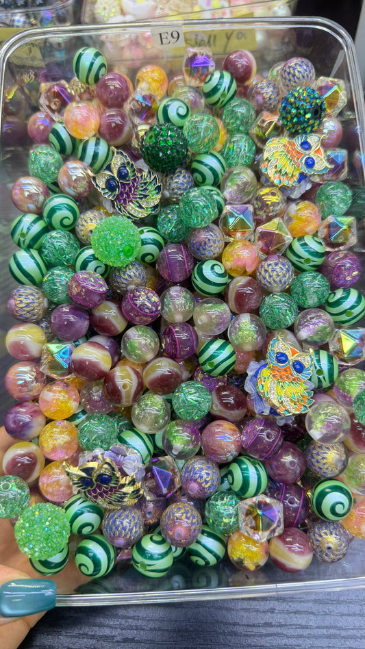 8.7 FANCY MIX BEADS:E9(hoot you)