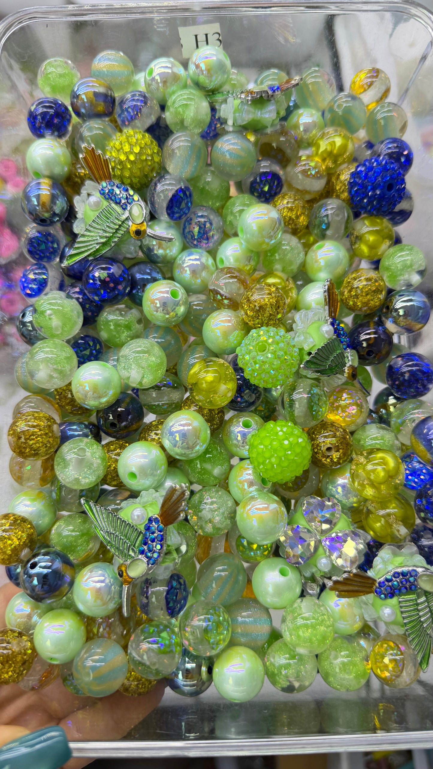 8.9 FANCY MIX BEADS:O3(hummingbird forest)