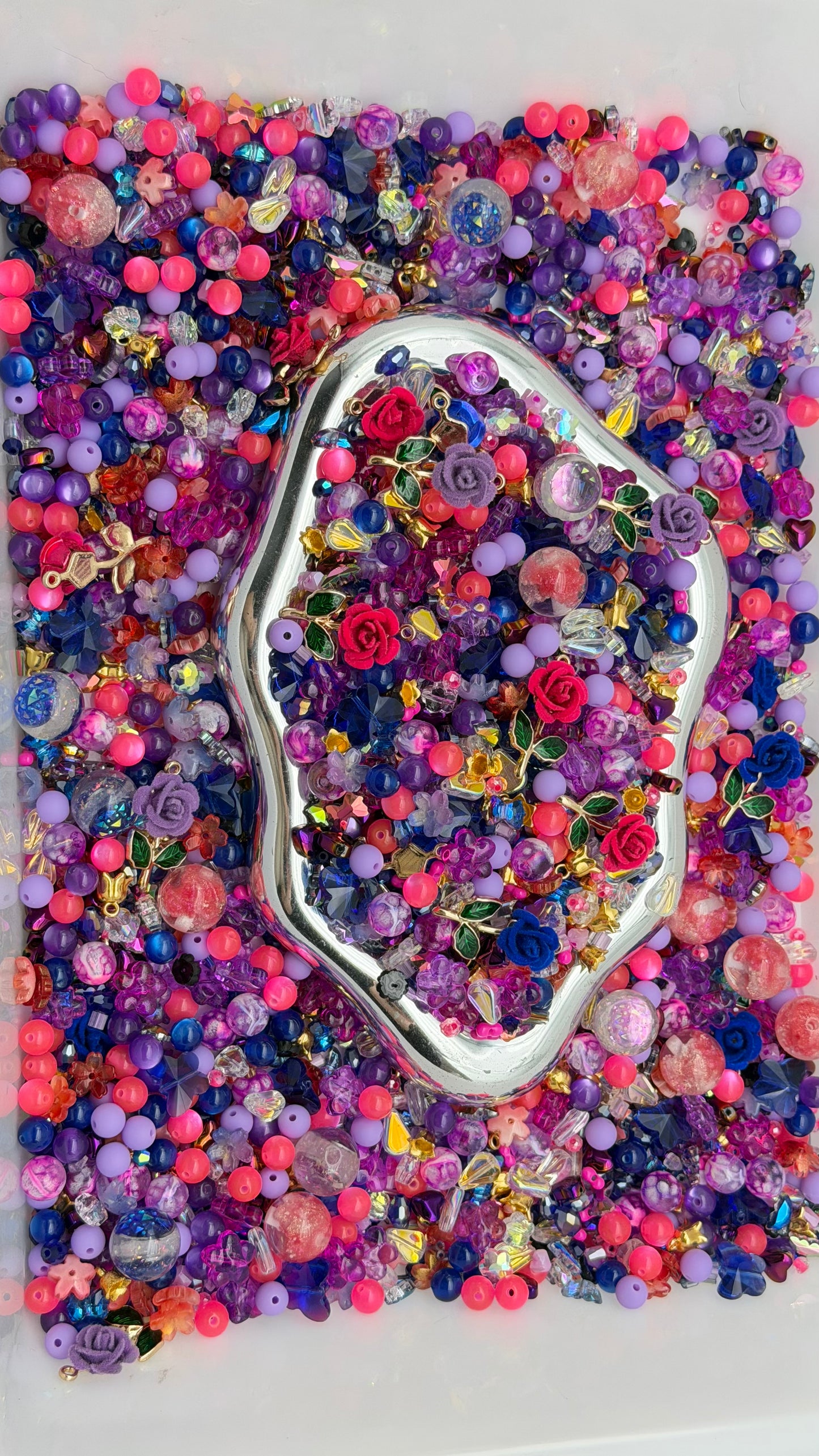 8.14 PHONE CHAIN MIX BEADS:purple and pink rose