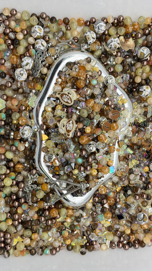 8.16 PHONE CHAIN MIX BEADS:coffee