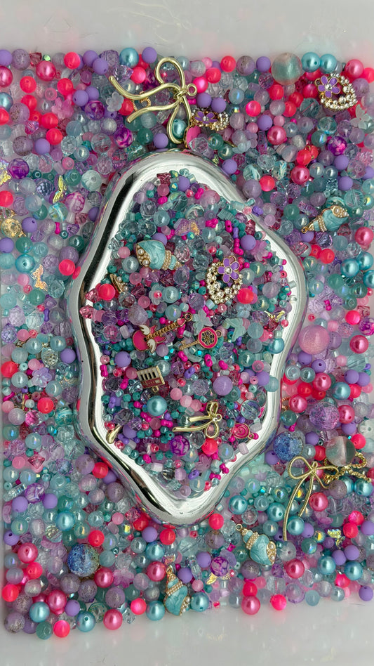 8.16 PHONE CHAIN MIX BEADS:music