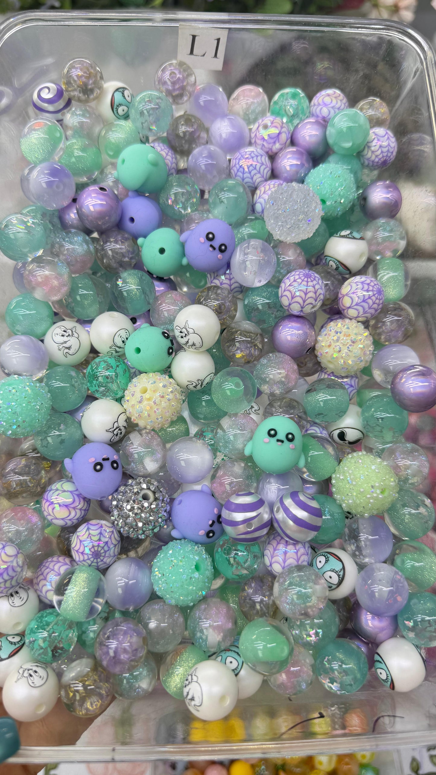 8.16 FOCAL MIX BEADS:L1(ghostly vibes)
