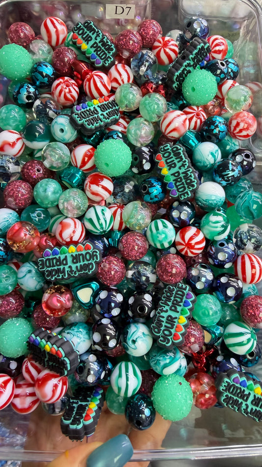 8.20 FOCAL MIX BEADS: D7 pride and joy
