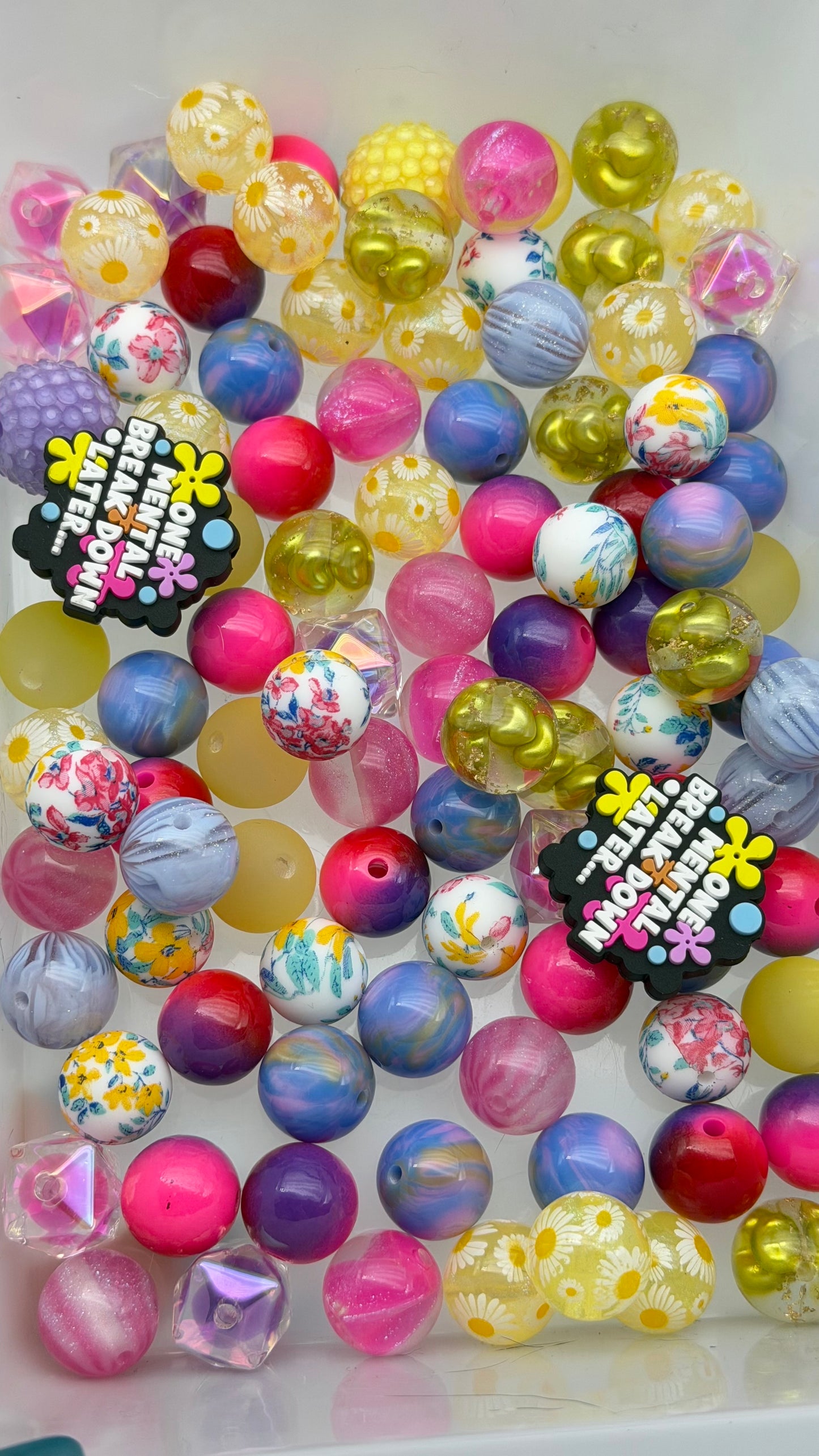 August Last chance mix beads(15%off)(only 1 stock)