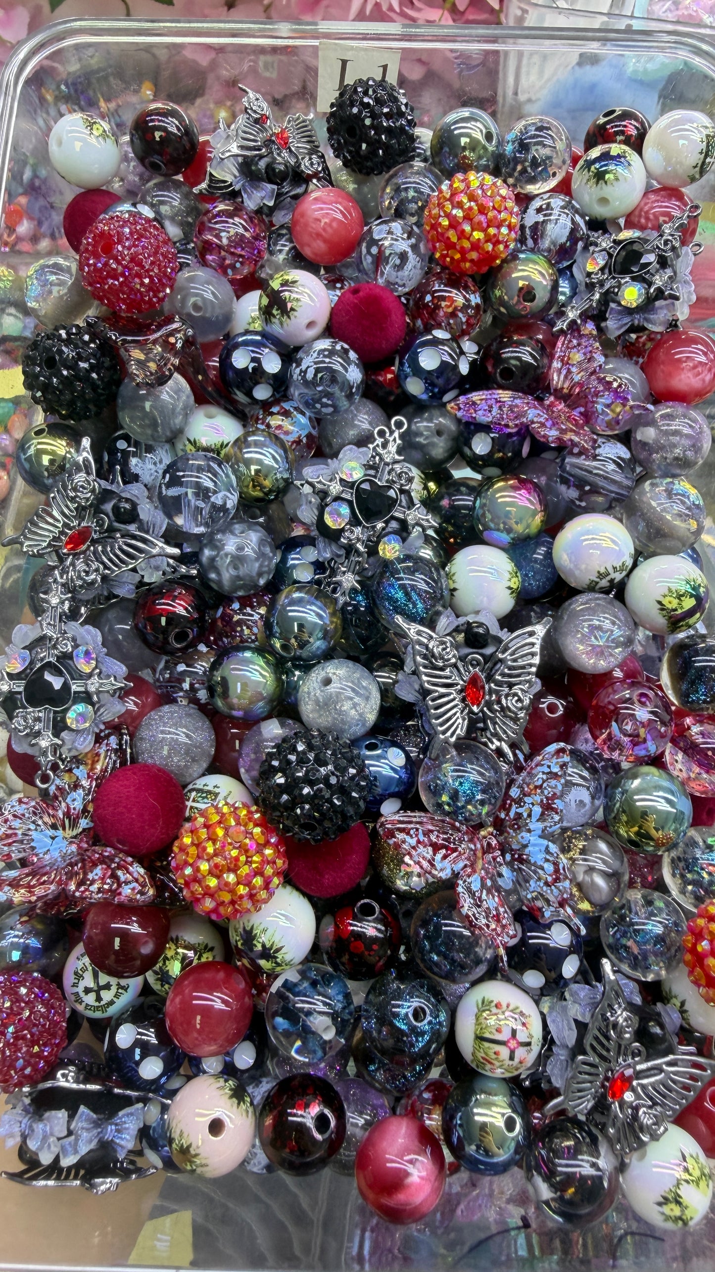 8.26 FANCY MIX BEADS:D9 holy smoke