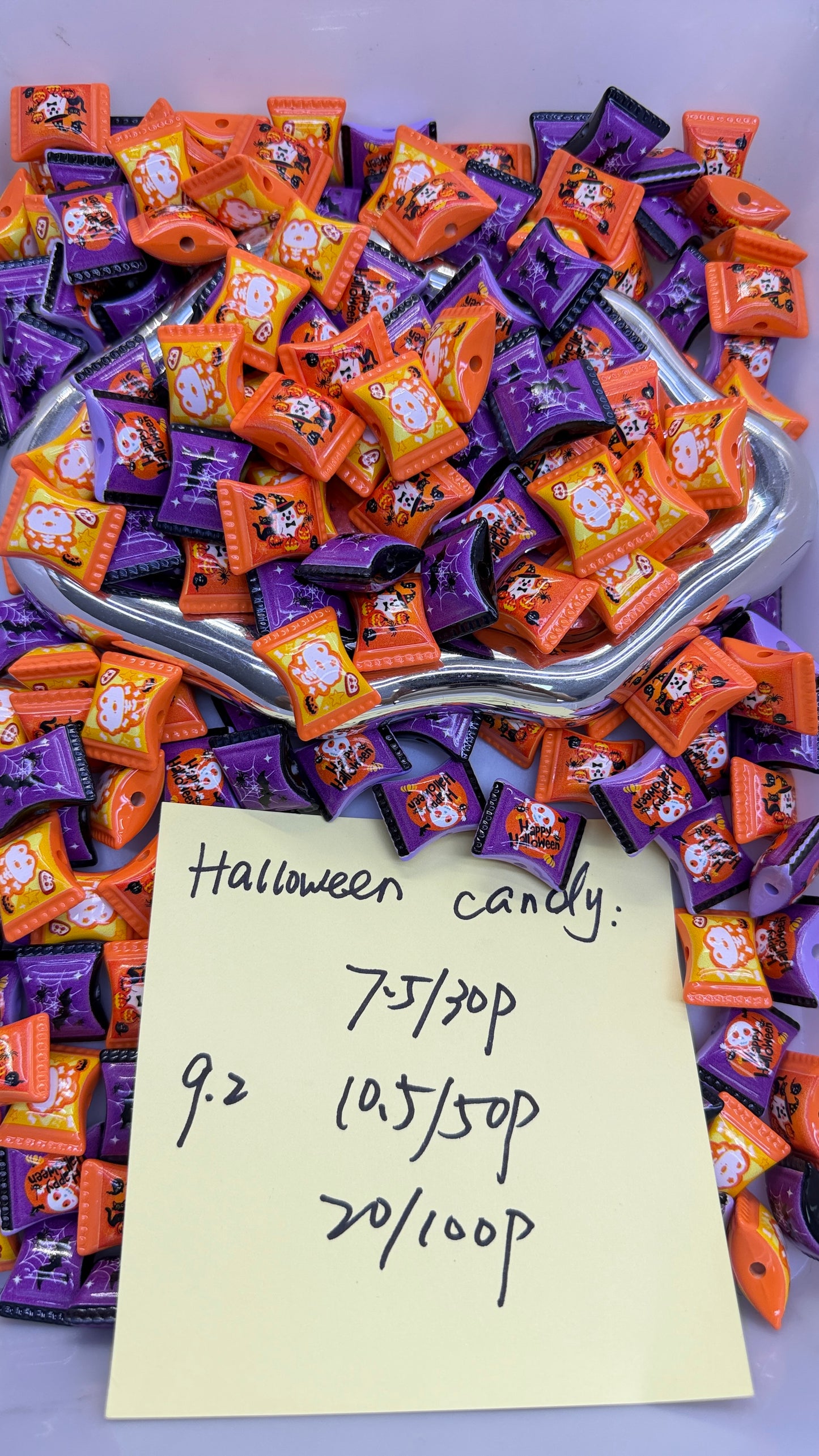9.2 NEW-Halloween candy