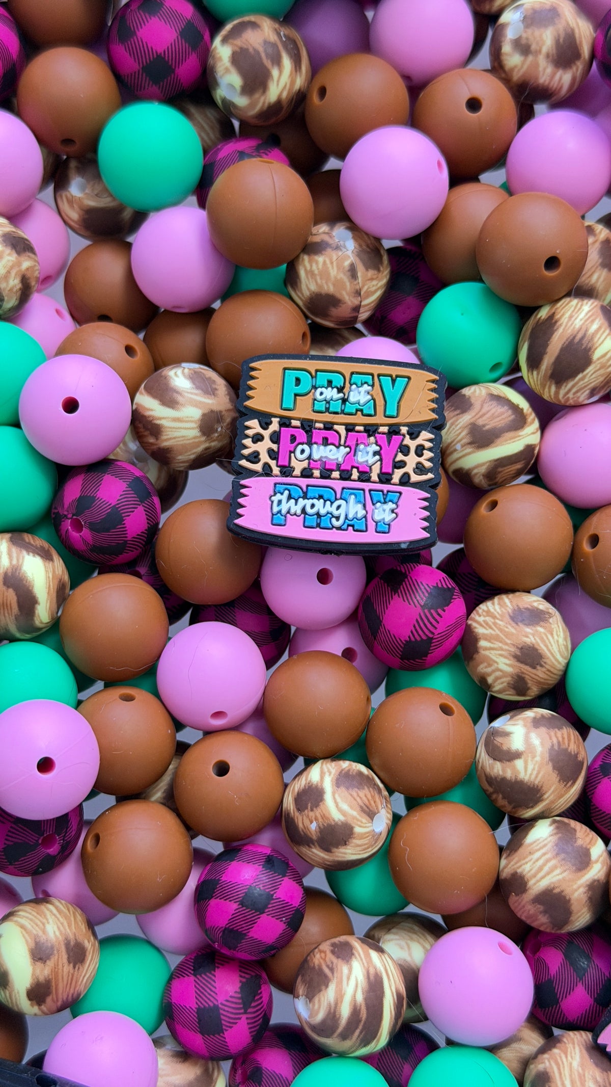 9.3 Silicone Mix beads