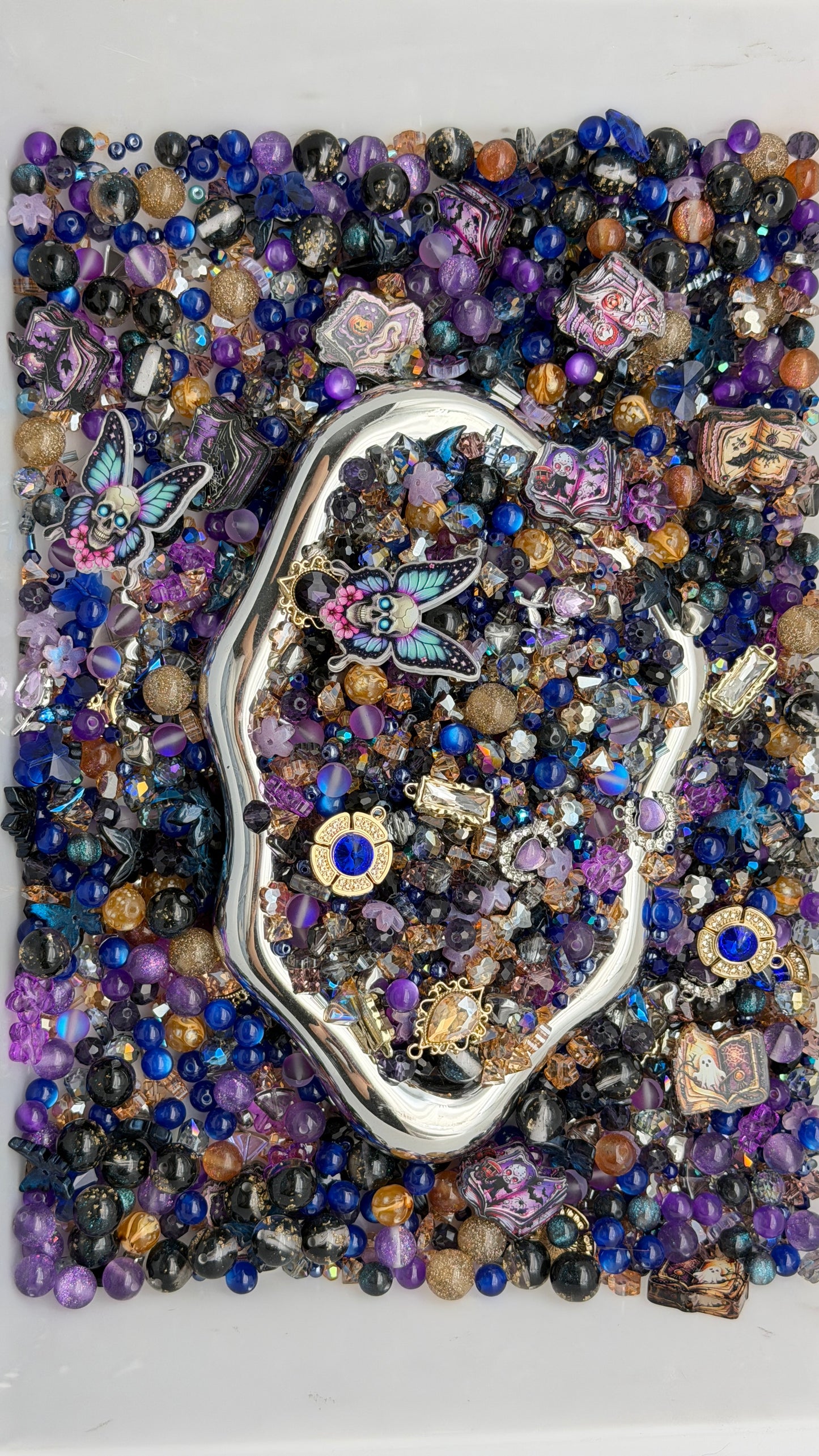 9.4 PHONE CHAIN MIX BEADS:purple and bule