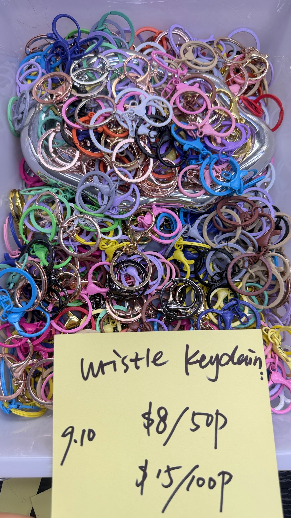 9.10 NEW-wristle keychain