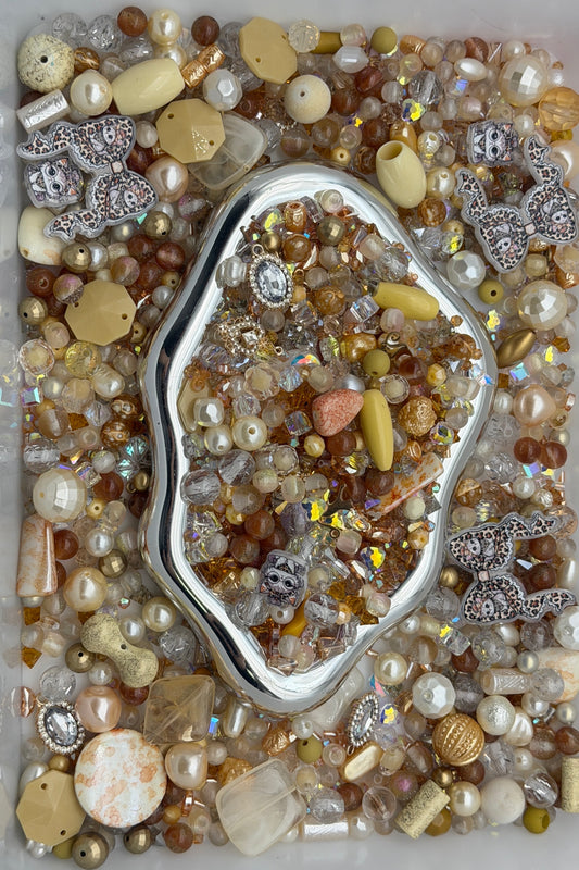 9.11 PHONE CHAIN MIX BEADS:cat