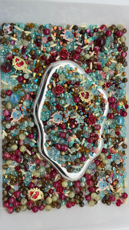 9.13 PHONE CHAIN MIX BEADS:red and bule