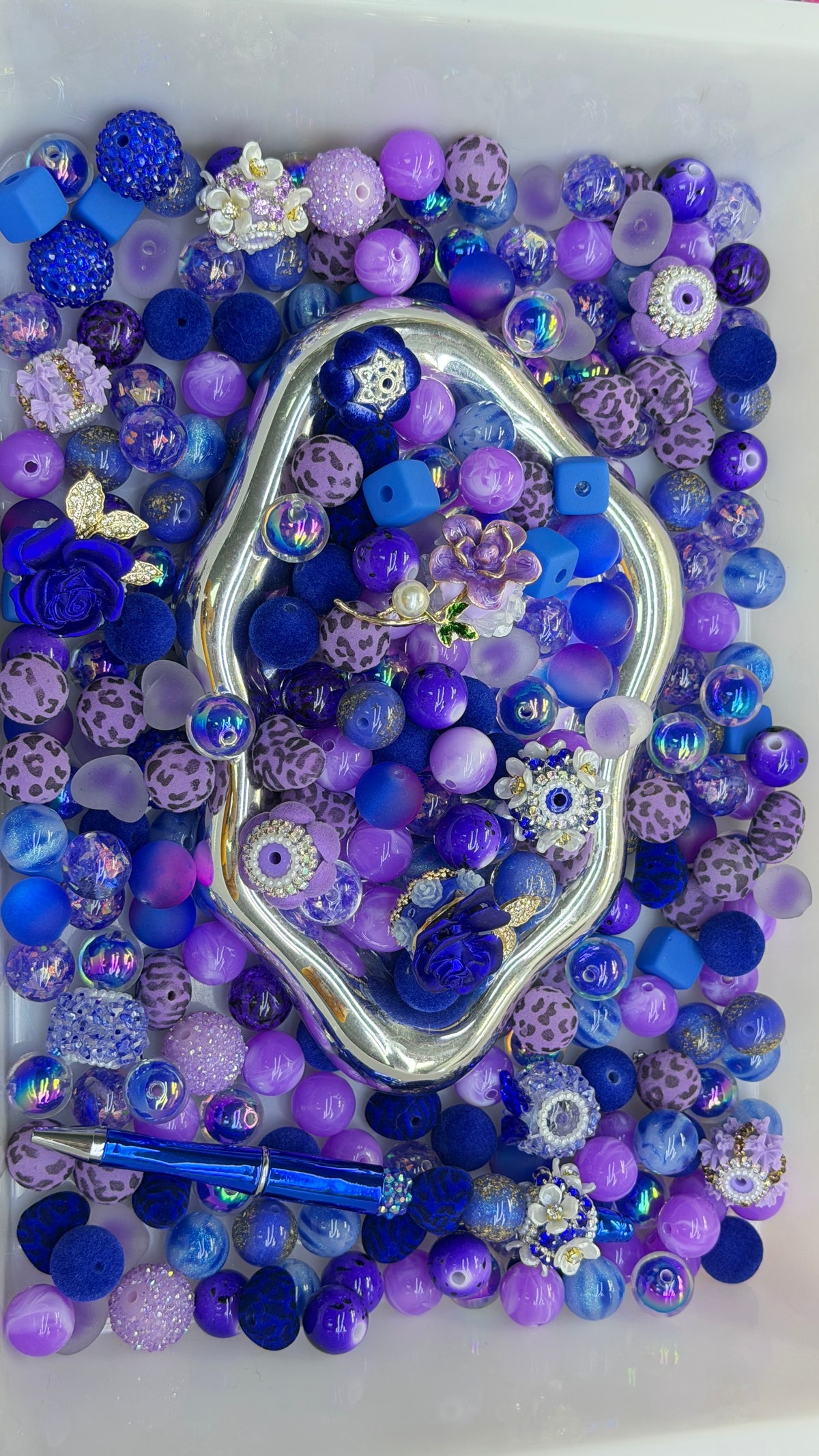 9.20 FANCY MIX BEADS:purple and bule