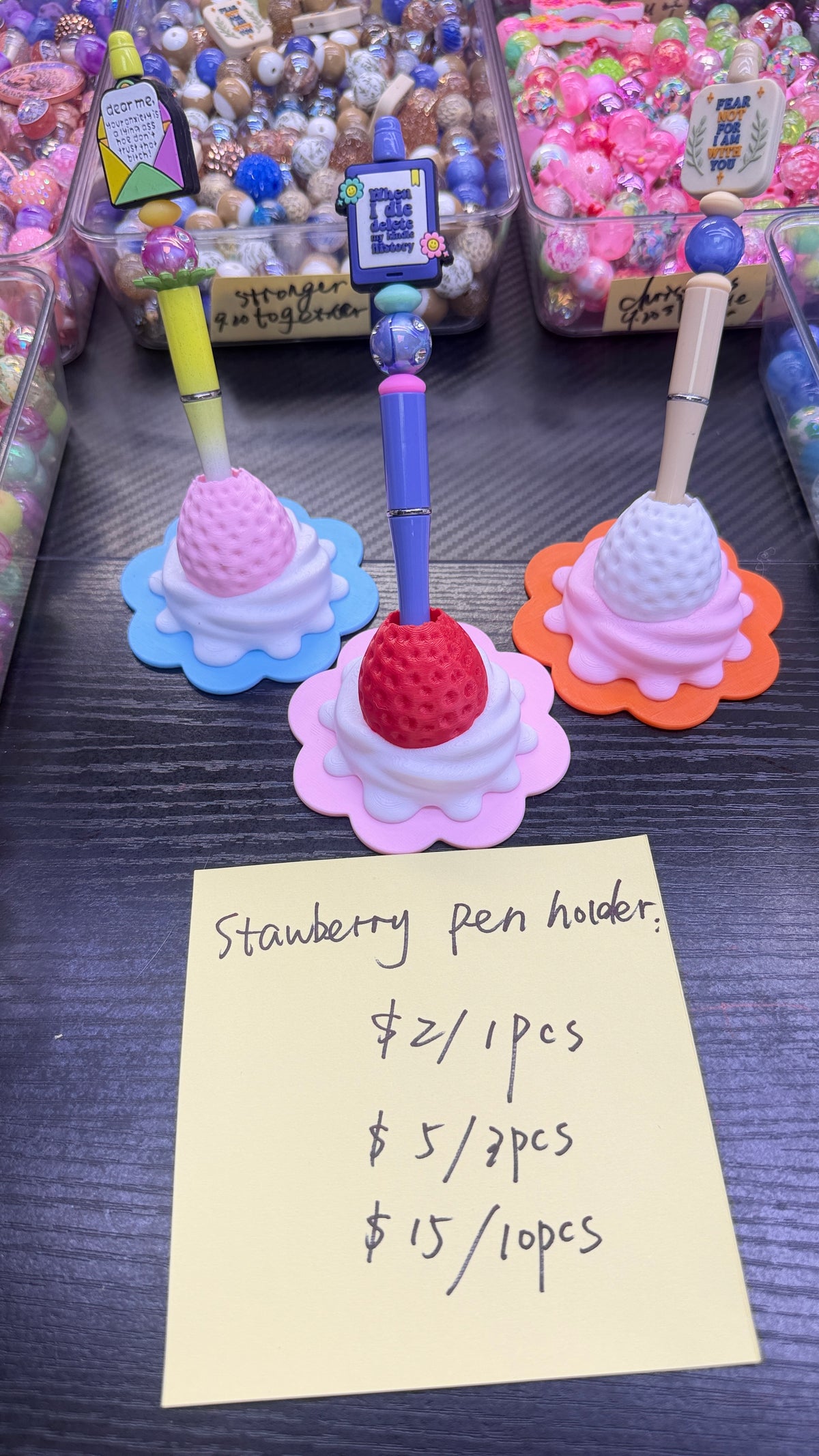 9.24 NEW-stawberry pen holder