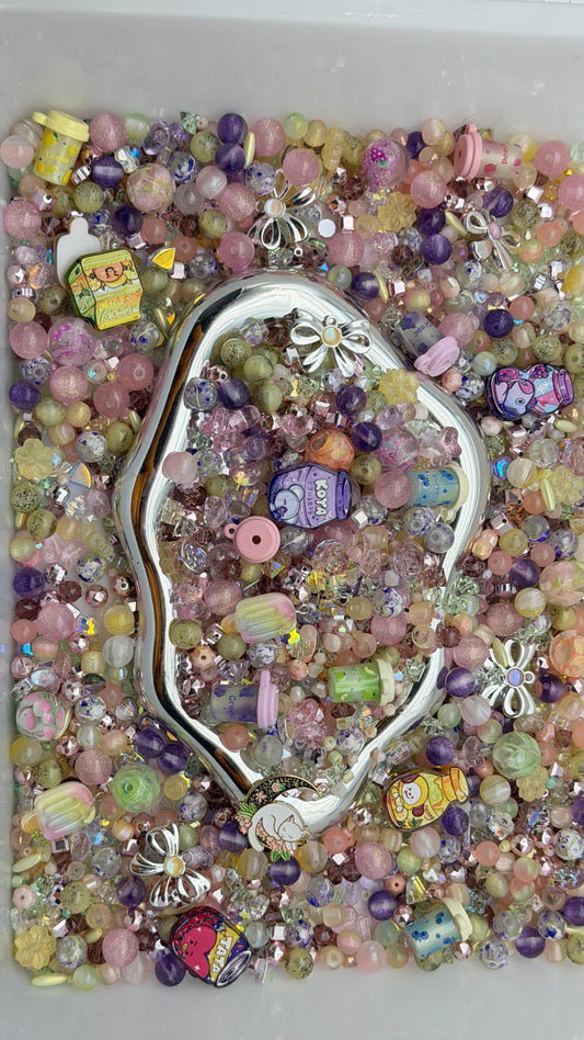9.25 PHONE CHAIN MIX BEADS:fruit drinks