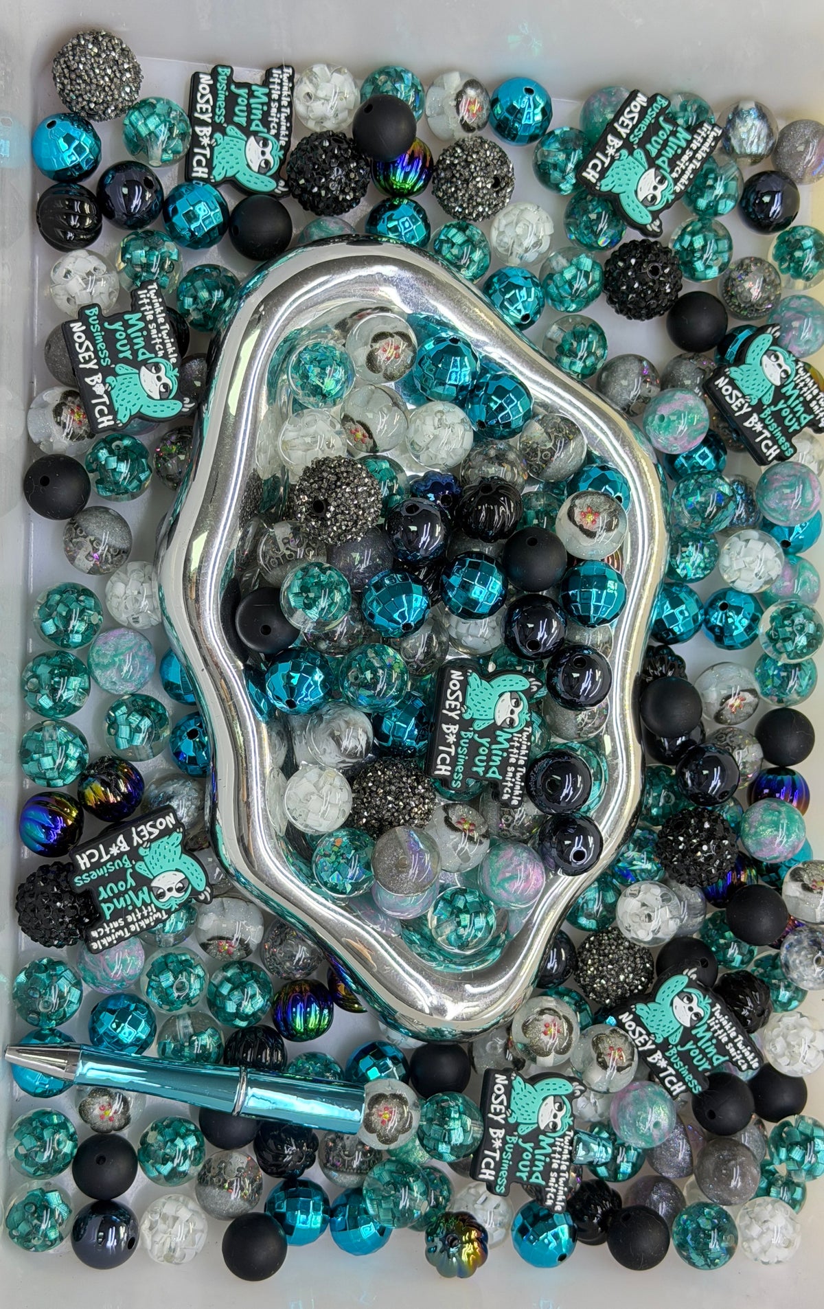 9.26 FOCAL MIX BEADS:NOSEY