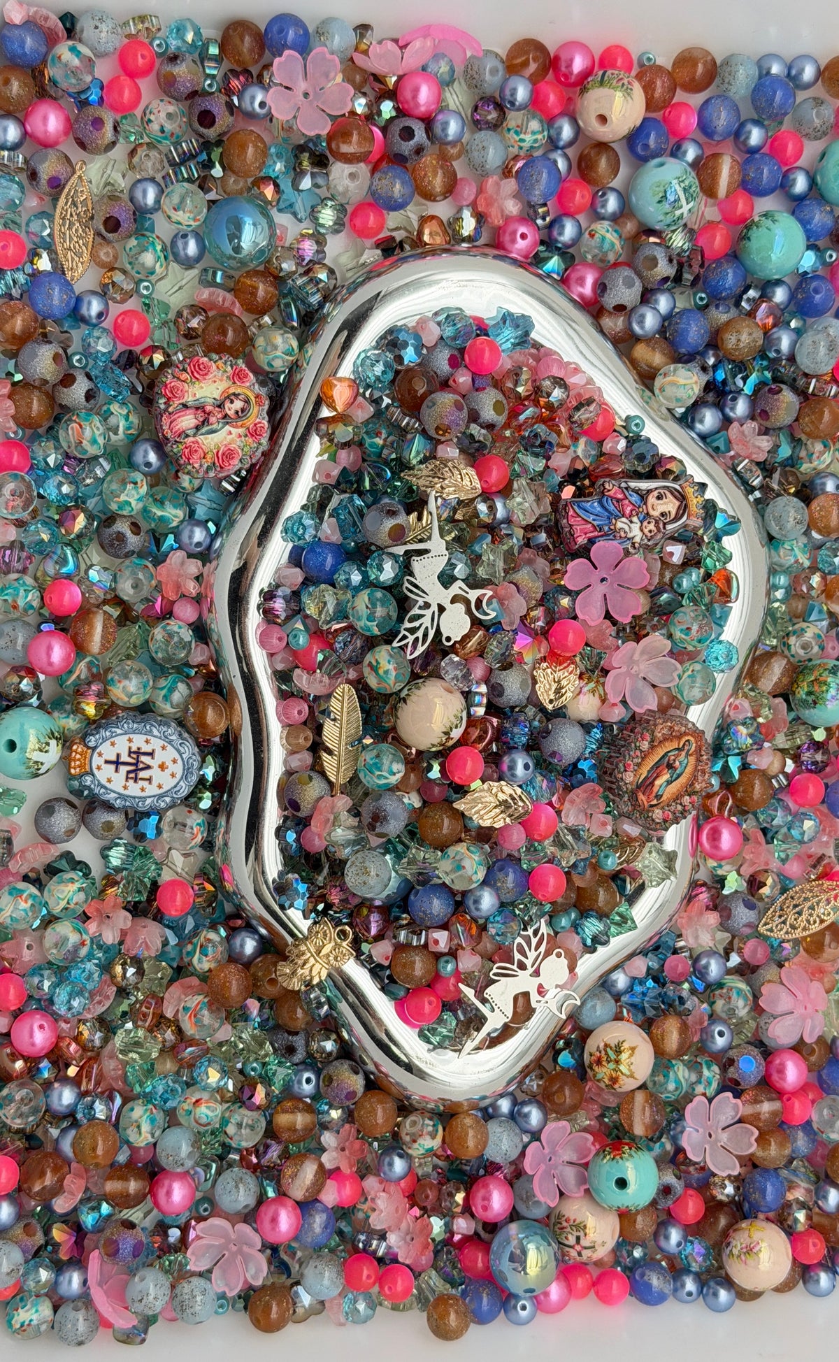 9.27 PHONE CHAIN MIX BEADS:pink and teal bule
