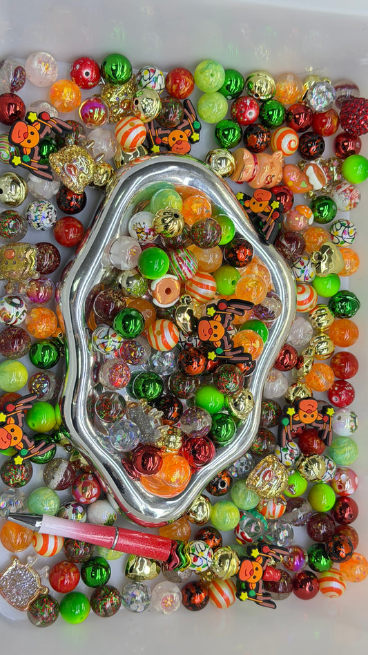 9.28 FOCAL MIX BEADS:reindeer headlights