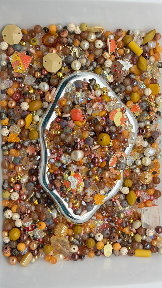 10.7 PHONE CHAIN MIX BEADS:Thanksgiving Day