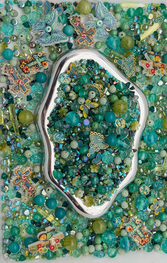 10.9 PHONE CHAIN MIX BEADS:teal cross