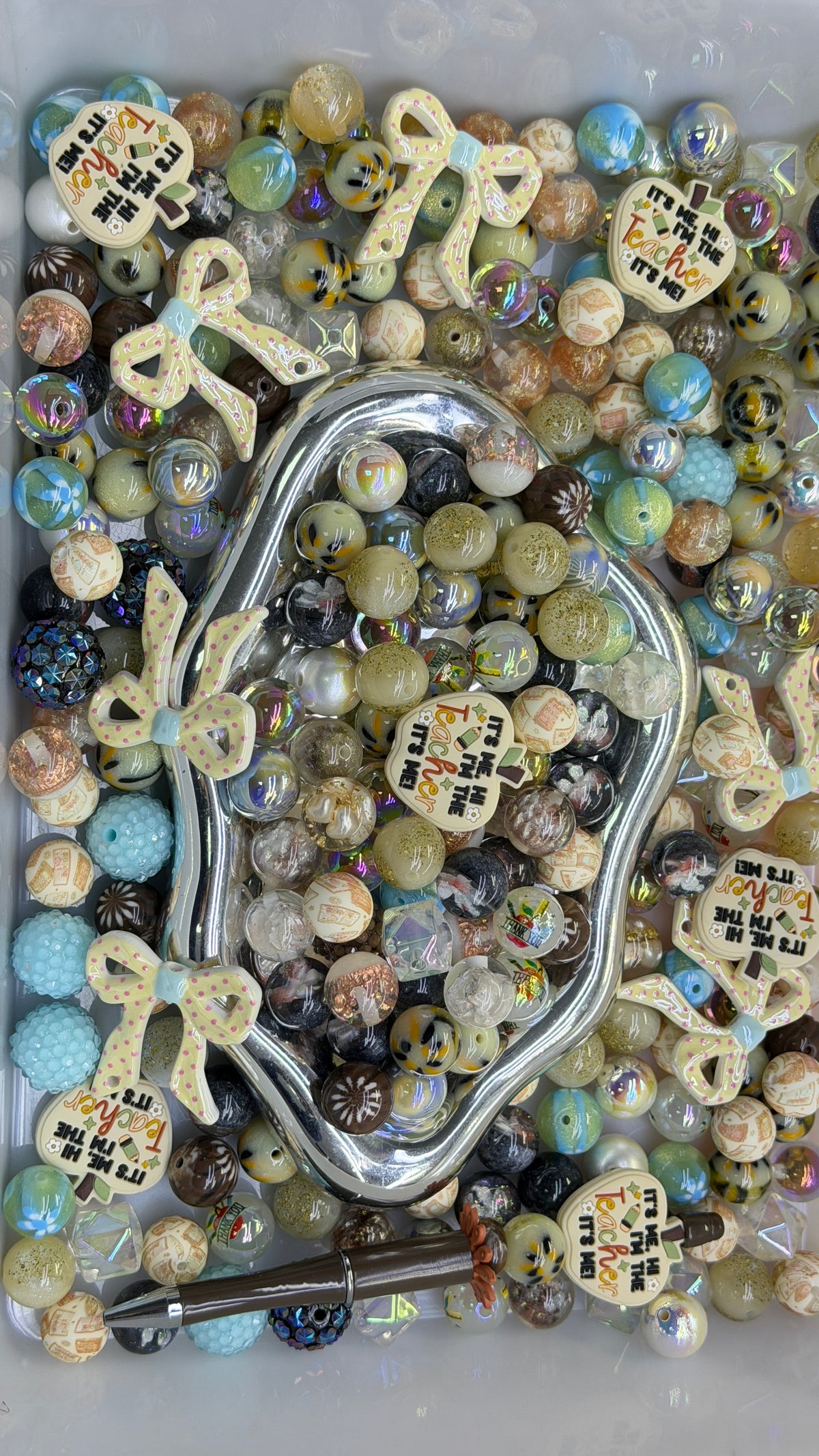 10.15 FOCAL MIX BEADS:teacher life