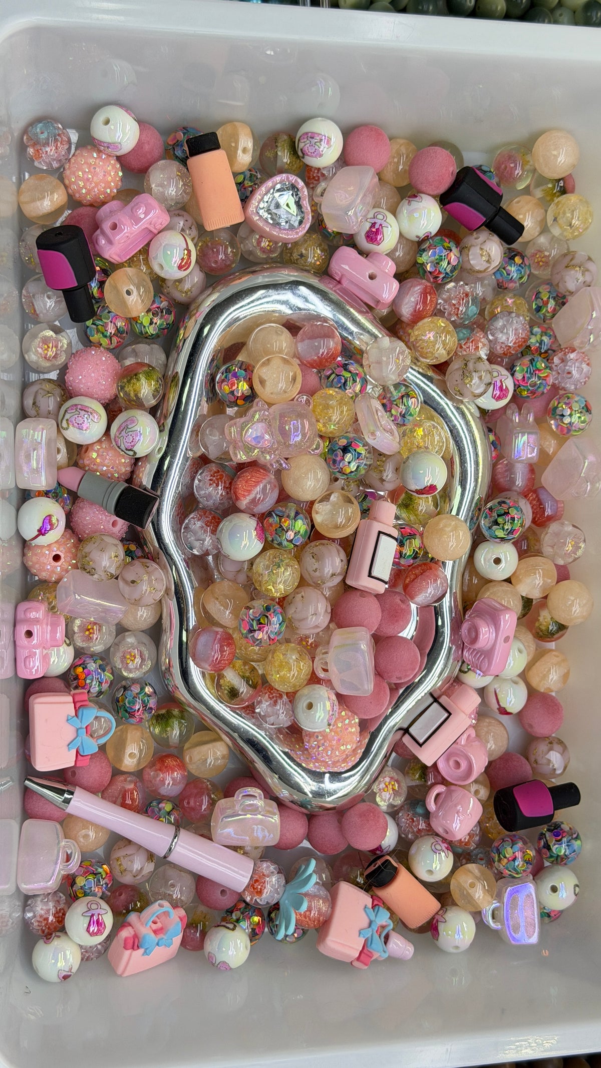 10.15 FOCAL MIX BEADS:pretty litter things