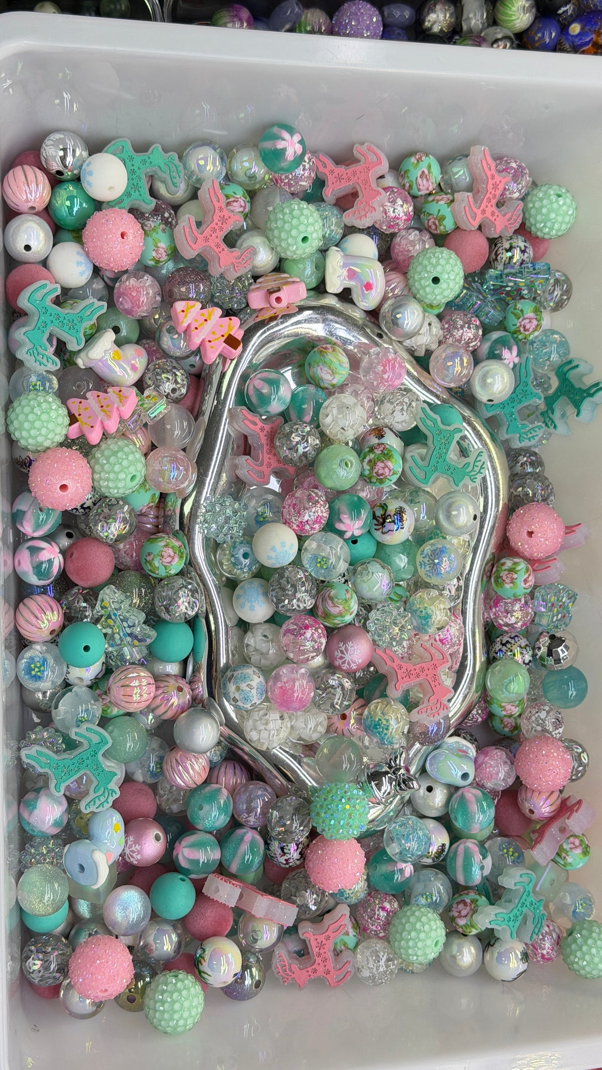 10.15 FOCAL MIX BEADS:reindeer sparkle