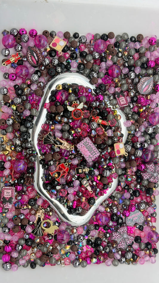10.16 PHONE CHAIN MIX BEADS:baddest