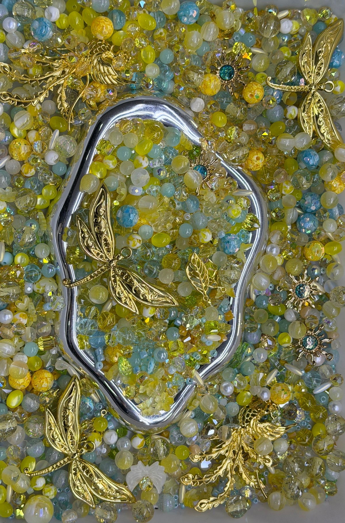 10.16 PHONE CHAIN MIX BEADS:golden dragonfly