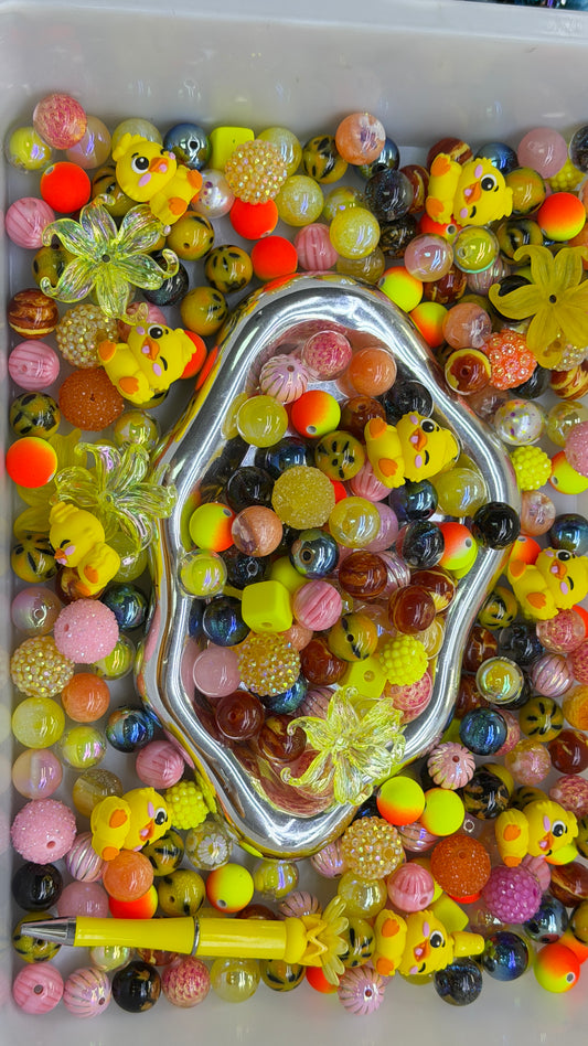 10.17 FOCAL MIX BEADS:chick