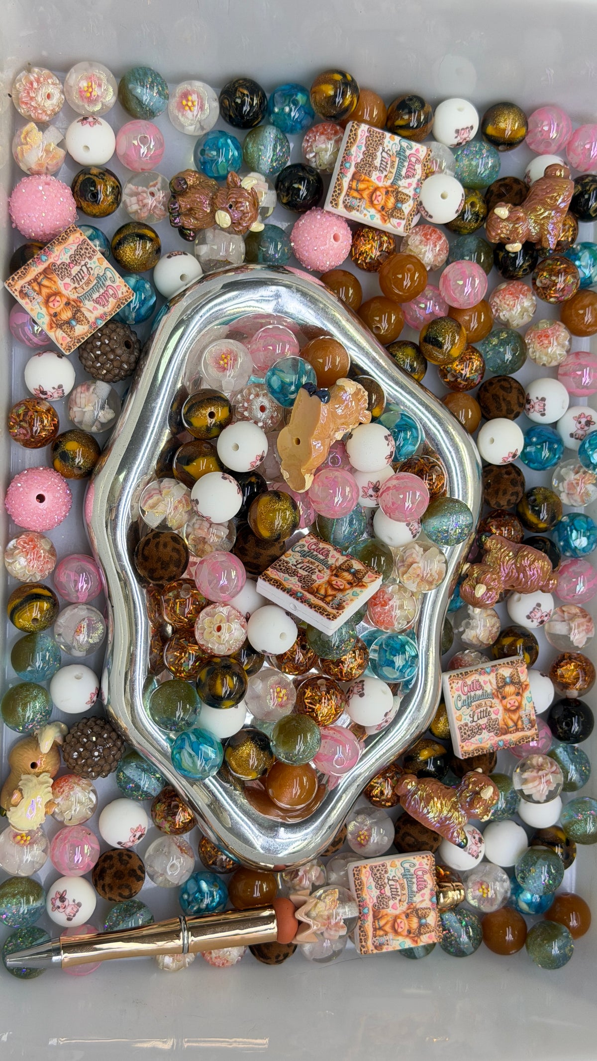 10.23 FOCAL MIX BEADS:Holy cow