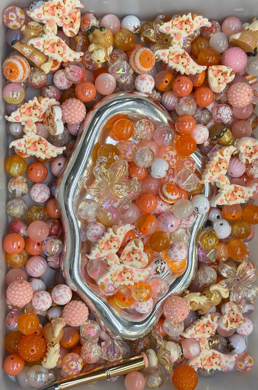 10.28 FOCAL MIX BEADS:pink cow
