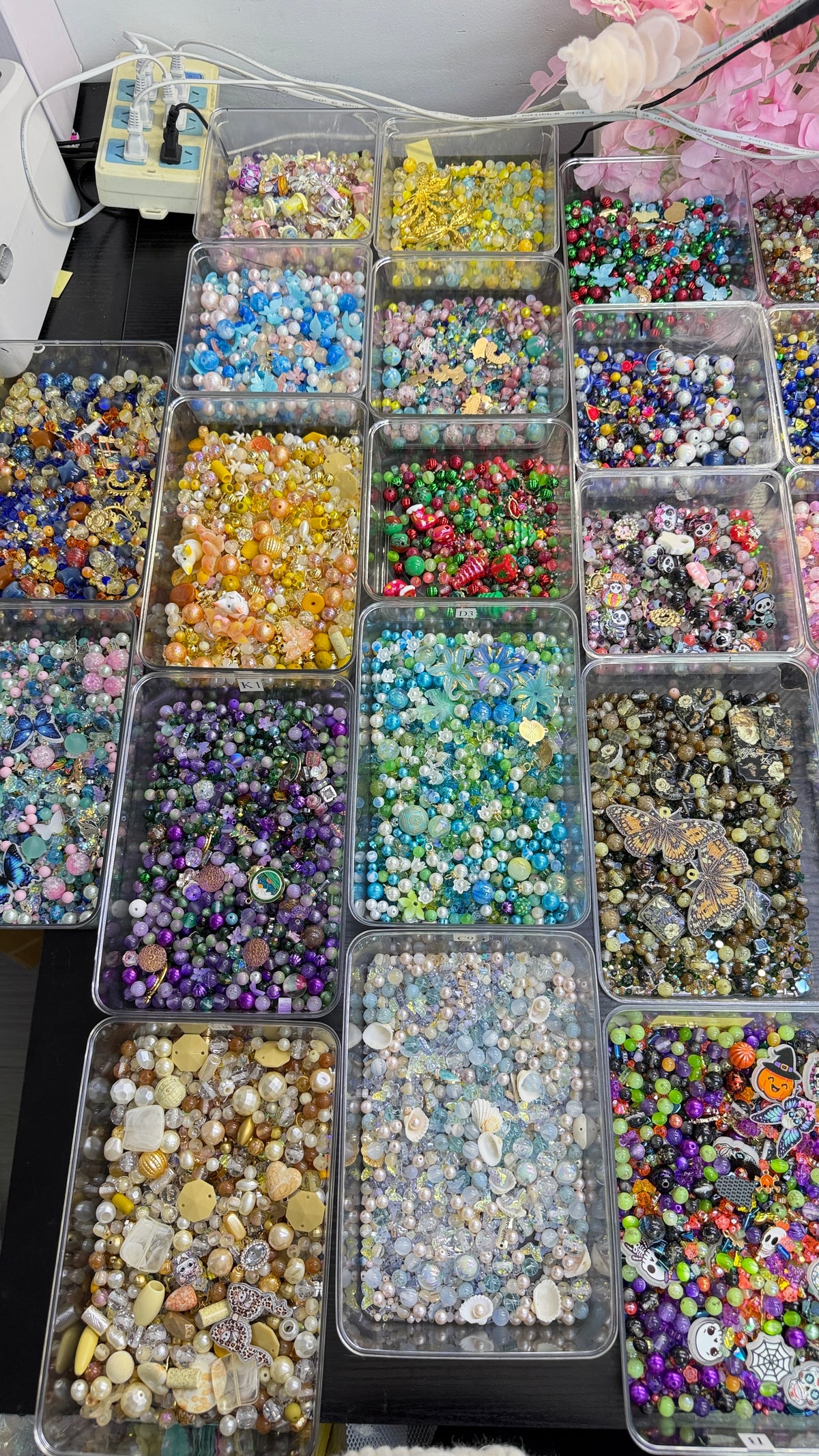 Big sale(25% more): PHONE CHAIN MIX BEADS