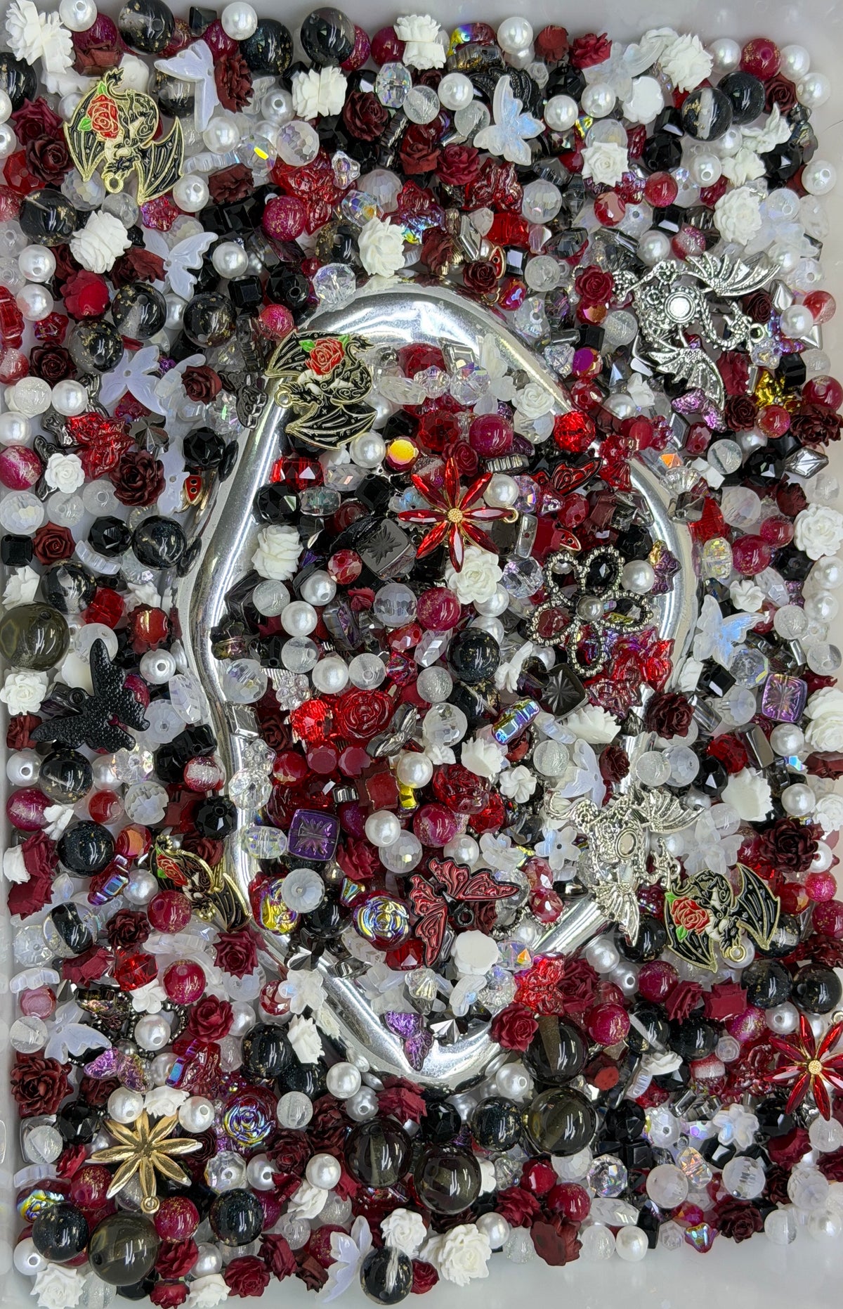 10.29 PHONE CHAIN MIX BEADS:dragon