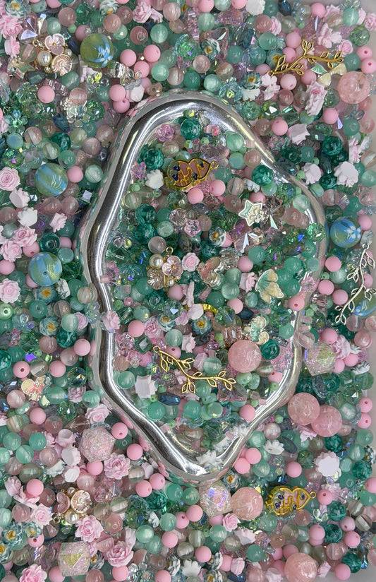 10.29 PHONE CHAIN MIX BEADS:teal and pink