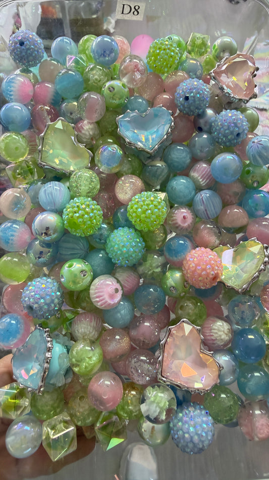 8.23 FANCY MIX BEADS:D8 heart of dreams
