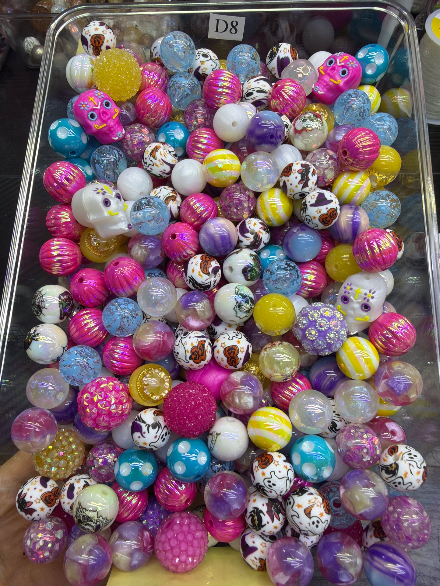 6.20 FOCAL MIX BEADS:D8(skelly pop)