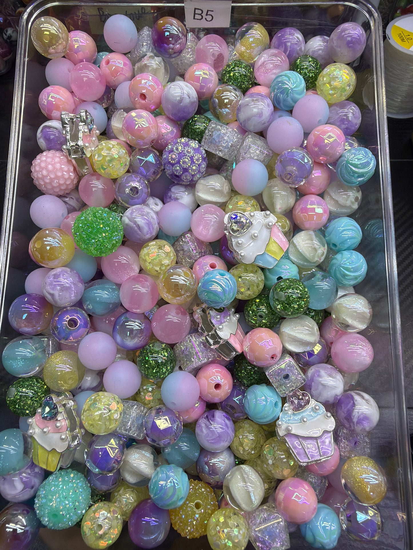 6.20 FANCY MIX BEADS:B5(sweet treat)