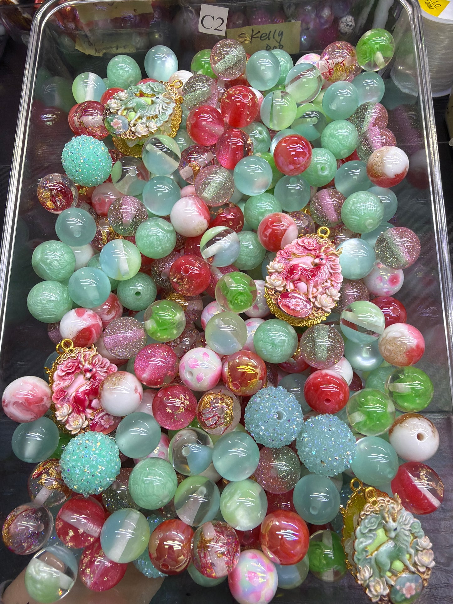 6.20 FANCY MIX BEADS:C2(majestic fawn)