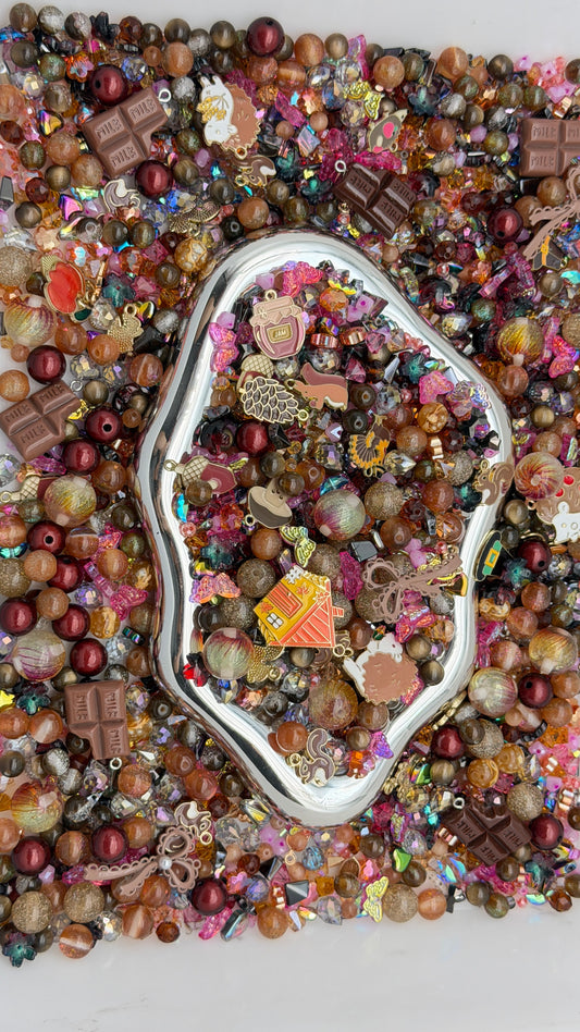 8.23 PHONE CHAIN MIX BEADS:chocolate and orange house
