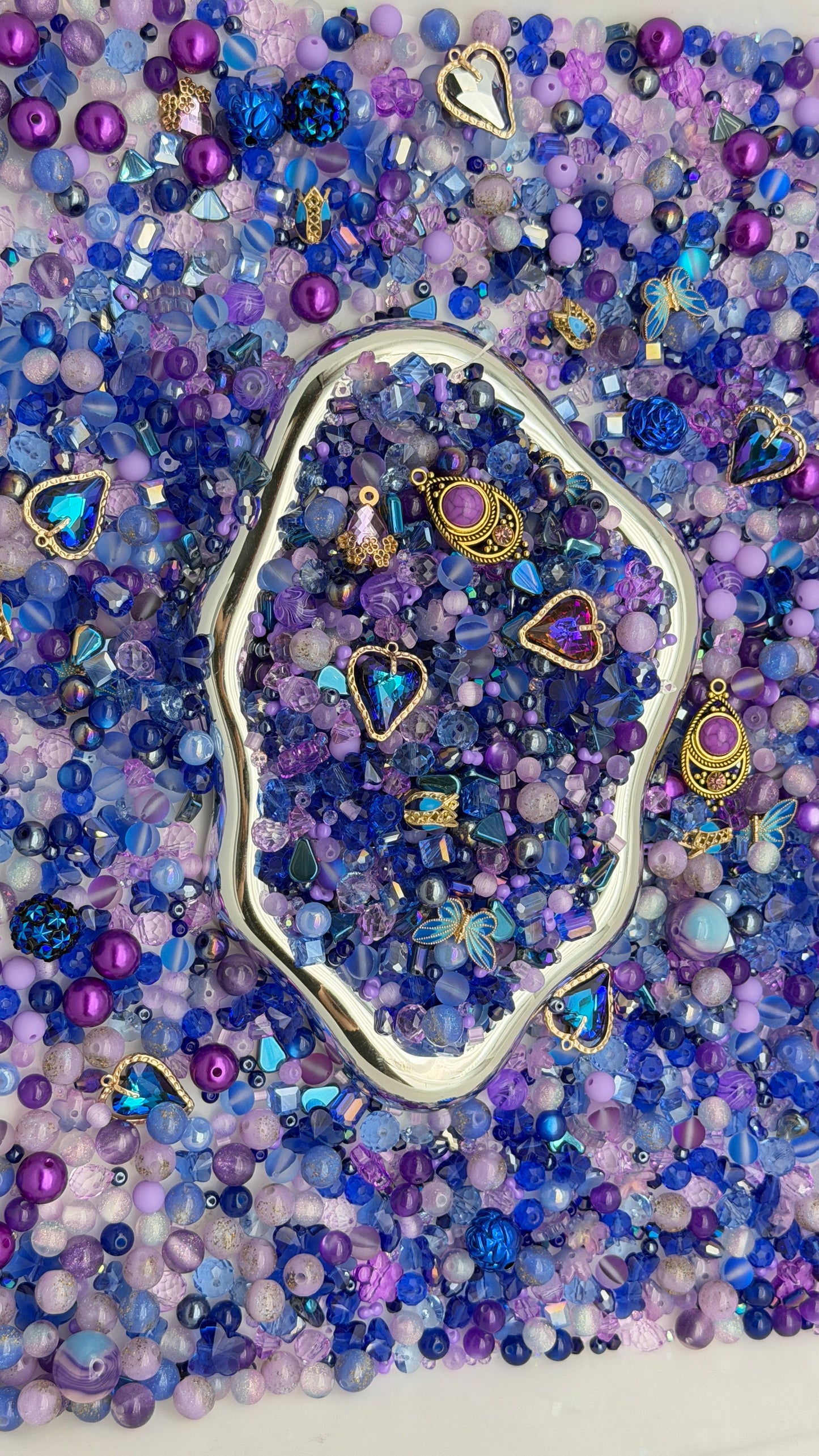 8.23 PHONE CHAIN MIX BEADS:bule and purple